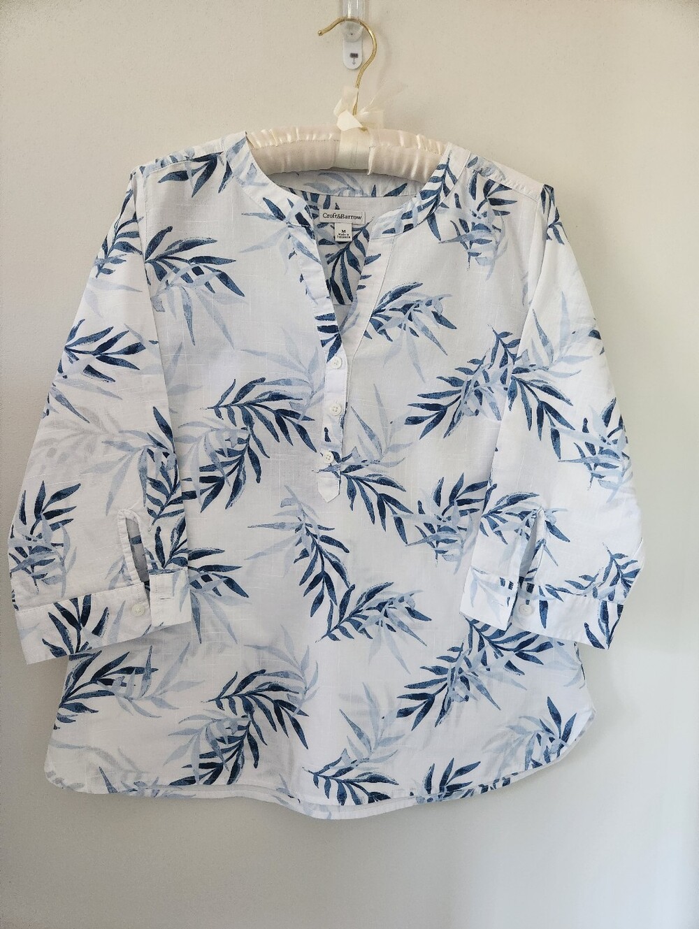Croft and Barrow White 100% Cotton Tunic with Blue Leaf Pattern